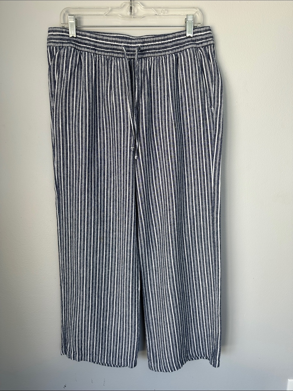 Old Navy Navy and White Striped Pants